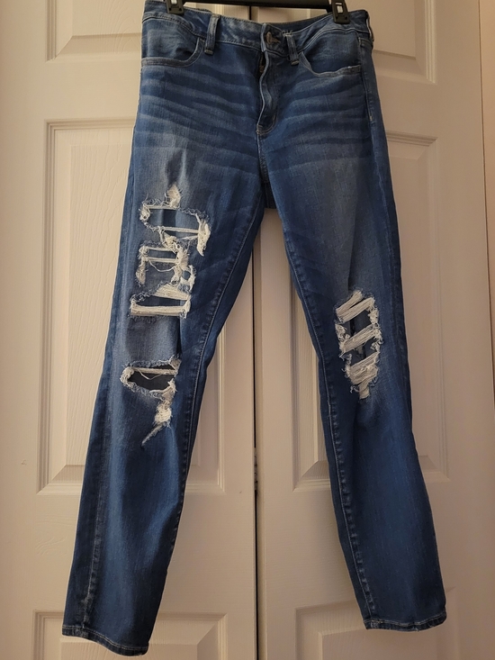 American Eagle Outfitters Denim - American Eagle Outfitters Distressed Blue Skinny Jeans